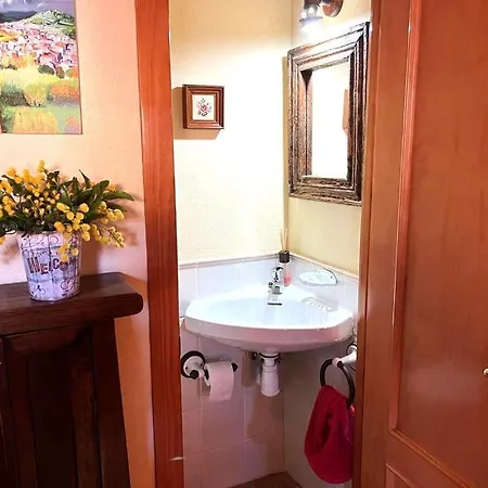 Holiday home Bonita Con Gran Jardin Osseja