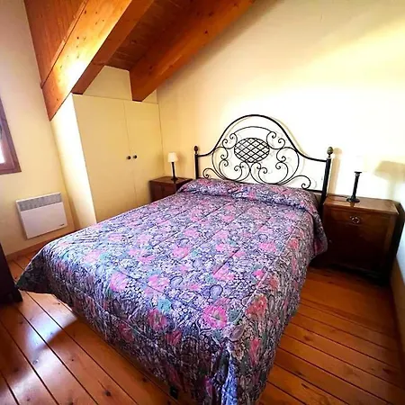 Bonita Con Gran Jardin Holiday home *