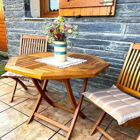 Bonita Con Gran Jardin Holiday home *