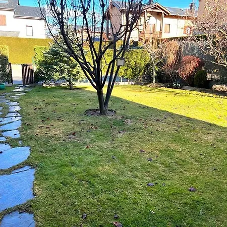 Bonita Con Gran Jardin Holiday home Osseja